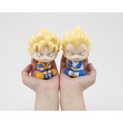 Dragon Ball DAIMA Look Up PVC Figures 2-Pack Super Saiyan Son Goku (mini) & Super Saiyan Vegeta (mini) 11 cm (with gift)
