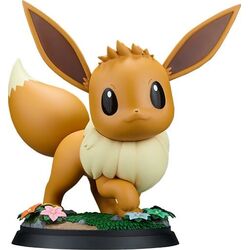 Pokémon Life-Size Figure Eevee 34 cm