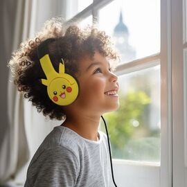 OTL - Pikachu moulded ears childrens headphones / Toys