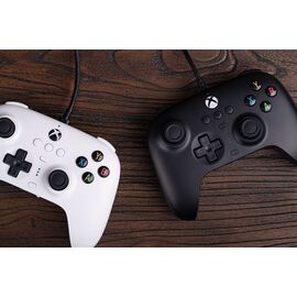 8BitDo Ultimate Wired Controller for Xbox Hall Ed/Black / Xbox Series X | Techbox