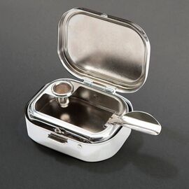 Mountains On The Go Ashtray / Gadgets