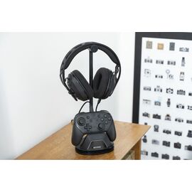 Nacon Charging Station for Headset and Controller Black / PlayStation 5 | Techbox