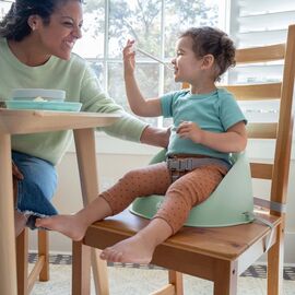 Ingenuity - My Spot™ Easy-Clean Booster - Green - 6-60 m / Baby and Children