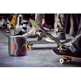 Sharp - 2.1 Party Speaker / Electronics