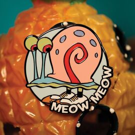 SpongeBob SquarePants Mystery Pins CDU / Fan Shop and Merchandise |  Techbox