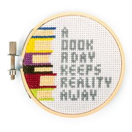 Kikkerland - Books Mini Cross Stitch Embroidery - (GG271) / Toys