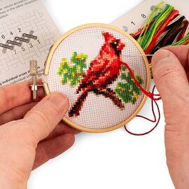 Kikkerland - Cardinal MiniCross Stitch Embroidery - (GG276) / Toys