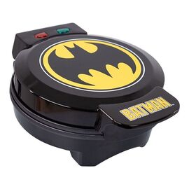 DC Comics Batman Waffle maker |  Techbox