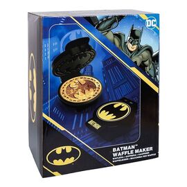 DC Comics Batman Waffle maker |  Techbox