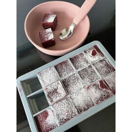 Le Toft - Baby Food Freezer Cubes - Smokey Green - 15 compartments, each holding up to 20 ml / Baby and Children