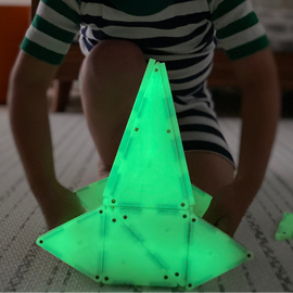 MAGNA-TILES - Glow 16 Piece Set (90215) / Toys