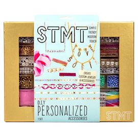 STMT - DIY Personalized Accessories (331-206510) / Toys