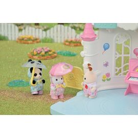 Sylvanian Families - Sunshine Castle Kindergarten (5743) / Toys