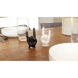 Winkee - Rock Hand Salt and Pepper Shaker - Salt and Pepper dispenser / Gadgets