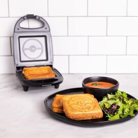 Pokemon - Sandwich Maker (Pokeball) / Fan Shop and Merchandise |  Techbox