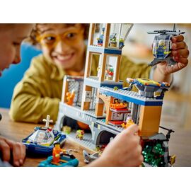 LEGO City - Police Prison Island (60419) / Toys |  Techbox