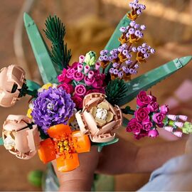 LEGO Creator Expert - Flower Bouquet (10280) / Toys |  Techbox