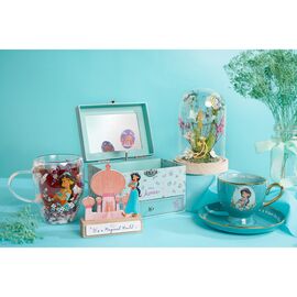 Disney Princess Jasmine florals in a clonche with neon light |  Techbox
