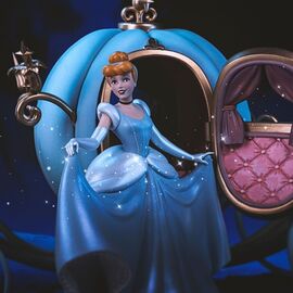 Disney Classics Deluxe Art Scale Statue 1/10 Cinderella 30 cm