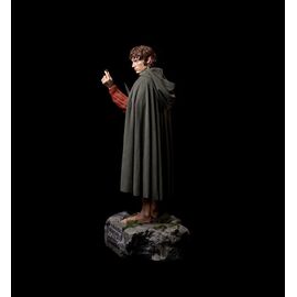 Lord of the Rings Life-Size Statue Frodo 152 cm |  Techbox
