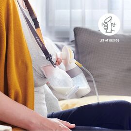 Medela - Silicone Breast Milk Collector - 100 ml / Baby and Children