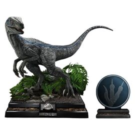 Jurassic World: Fallen Kingdom (Film) Legacy Museum Collection Statue 1/2 Blue Bonus Version 88 cm |  Techbox