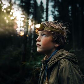 Kikkerland - Rechargeable Headlight - 1.5 x 2.75 x 1.25 inches / Sport and Outdoor