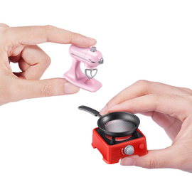 Mini Brands - Magic Cook Kitchen S1 - Steak with Pan / Toys