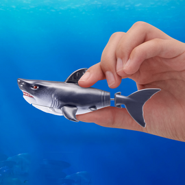 Robo Alive - Water Activated Shark - Grey / Toys