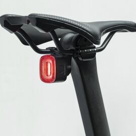 Rockbros Q2S LED Rear Bike Light with Smart Stop System + USB-C - USB-A Cable - Black - Smartphone Holders - Smartphones - Techbox