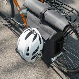 Rockbros Bike Bag with Backpack Function, Waterproof, with Helmet Attachment 18l - Black | Techbox