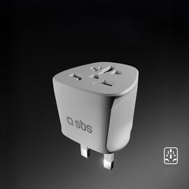Adapter from UK wall plug to Universal plug