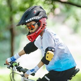 Rockbros TT-32005 Shark Children's Bike Helmet with Detachable Jaw Size M (54-58) - Black | Techbox