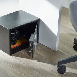 Yale YSV/250/DB2 Free Standing Safe 16.3 l Steel Black | Techbox