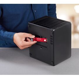 Western Digital Red WD ™ SN700 NVMe™ POWERED BY SANDISK 4 TB | Techbox