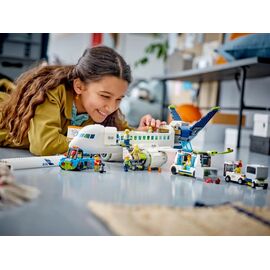 LEGO CITY 60367 PASSENGER AIRPLANE - Lego - Collectibles - Techbox