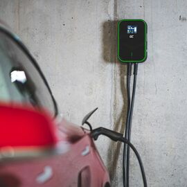 Green Cell EV Powerbox 22kW with Plug-In cable | Techbox