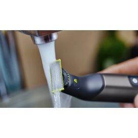 Philips OneBlade Pro 360 QP6652/61 Face and Body | Techbox