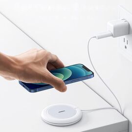 Ugreen CD245 40123 wireless Qi / MagSafe charger 15W with USB-C cable - white | Techbox