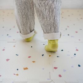 3 Sprouts - EVA Foam Mat - Terrazzo cream - 171 cm x 123 cm / Baby and Children