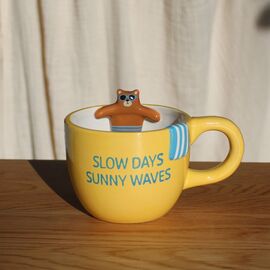 Winkee - Pool Buddies Chilling Bear Mug / Gadgets