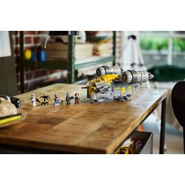 LEGO STAR WARS 75447 The Razor Crest - Lego - Collectibles - Techbox