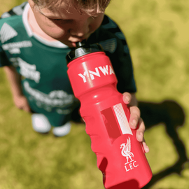 Liverpool - Football Water Bottle – 750 ml (LI08105) / Toys