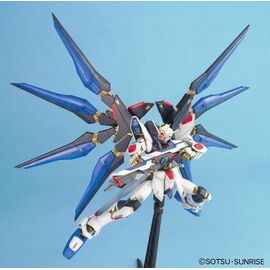 GUNDAM - Model Kit - Master Grade - Strike Freedom Gundam - 1/144