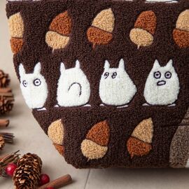MY NEIGHBOR TOTORO - Totoro hazelnuts - Embroidered bag