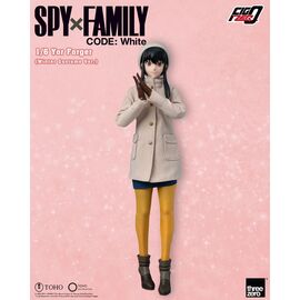 Spy x Family FigZero Action Figure 1/6 Yor Forger (Winter Costume Ver.) 31 cm