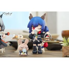 Arknights Would You Like A Dessert? Mini Series PVC Statue Ch'en 11 cm