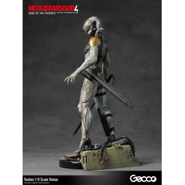 Metal Gear Solid 4 Guns of the Patriots Statue 1/6 Raiden 32 cm