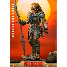 Alien vs. Predator Comic Masterpiece Action Figure 1/6 Broken Tusk Predator 35 cm