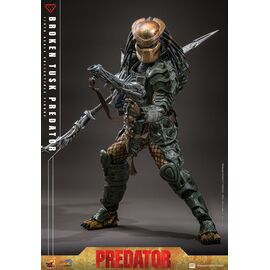 Alien vs. Predator Comic Masterpiece Action Figure 1/6 Broken Tusk Predator 35 cm